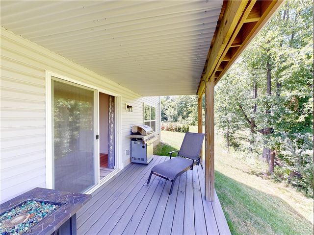 1223 Selena Grove, Green, OH 44685