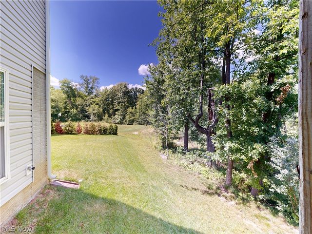 1223 Selena Grove, Green, OH 44685