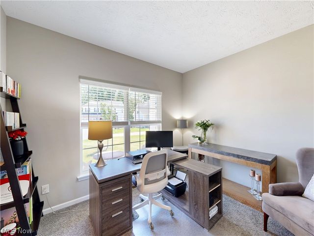 1223 Selena Grove, Green, OH 44685