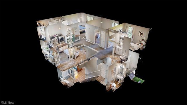 1223 Selena Grove, Green, OH 44685