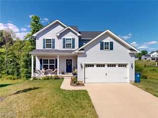 1223 Selena Grove, Green, OH 44685