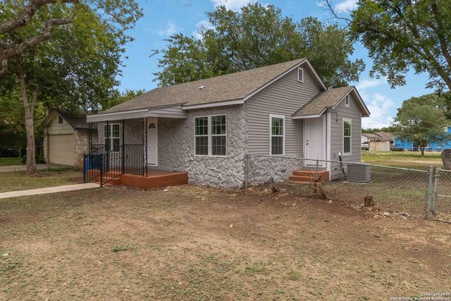 2738 Ravina St, San Antonio, TX 78222