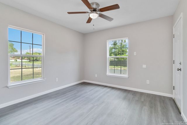 2738 Ravina St, San Antonio, TX 78222