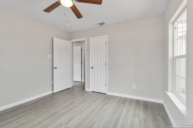 2738 Ravina St, San Antonio, TX 78222