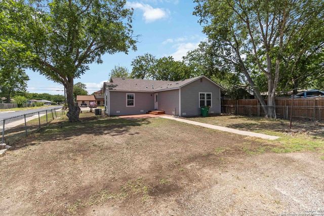 2738 Ravina St, San Antonio, TX 78222