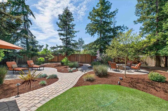 4849 Smith Gate Ct, Pleasanton, CA 94566