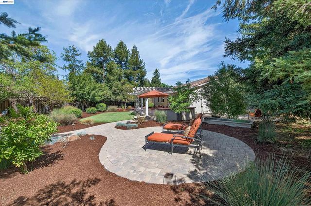 4849 Smith Gate Ct, Pleasanton, CA 94566