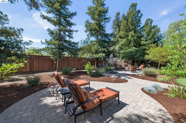 4849 Smith Gate Ct, Pleasanton, CA 94566