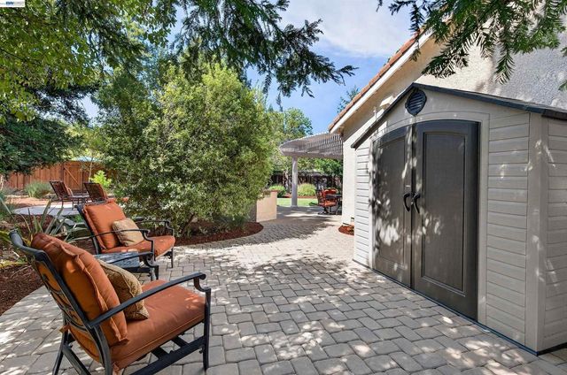 4849 Smith Gate Ct, Pleasanton, CA 94566