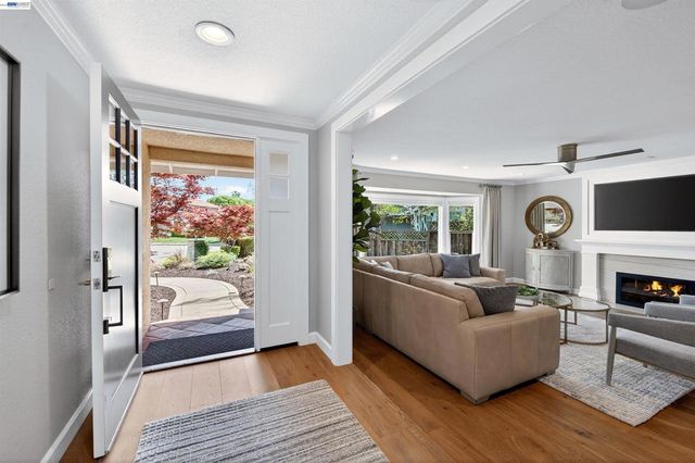 4849 Smith Gate Ct, Pleasanton, CA 94566