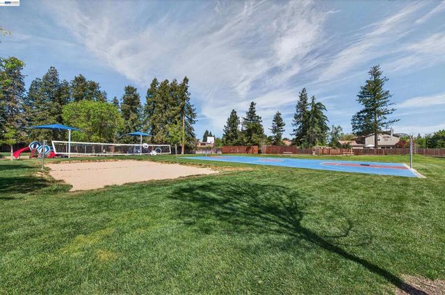 4849 Smith Gate Ct, Pleasanton, CA 94566