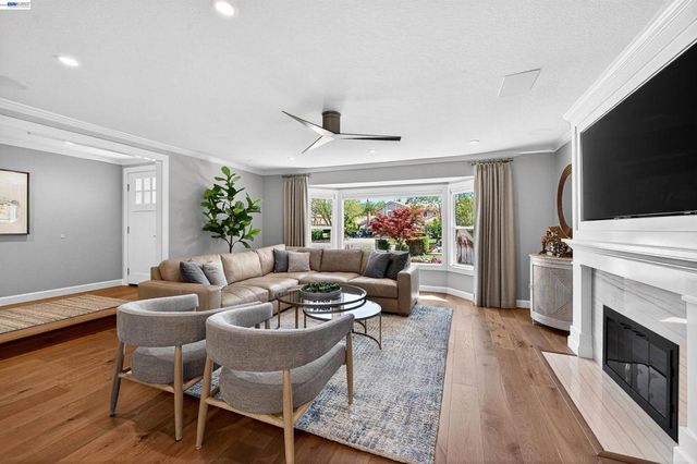 4849 Smith Gate Ct, Pleasanton, CA 94566