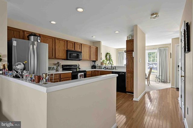 5668 GOSLING DR, Clifton, VA 20124