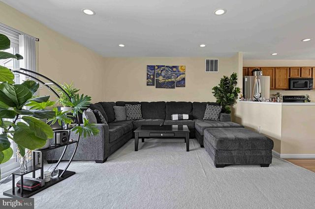 5668 GOSLING DR, Clifton, VA 20124