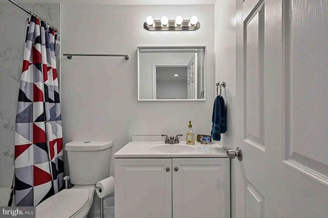 5668 GOSLING DR, Clifton, VA 20124