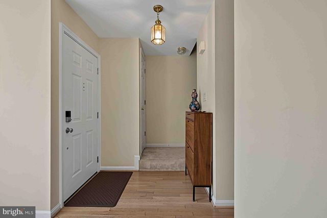 5668 GOSLING DR, Clifton, VA 20124