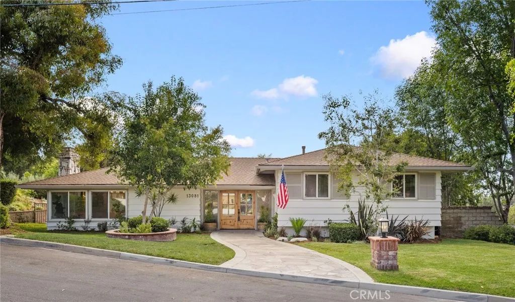 13081 Saint Thomas, North Tustin, CA 92705