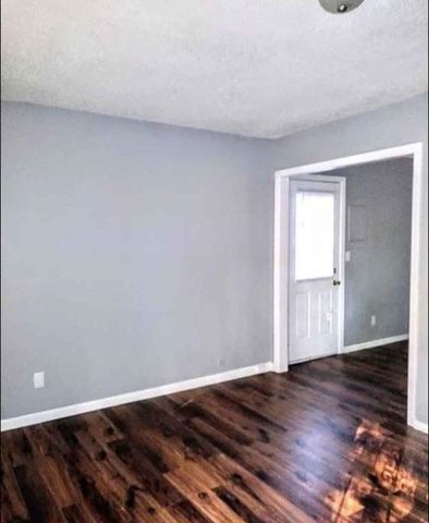 566 SANDRIDGE ST, Memphis, TN 38122