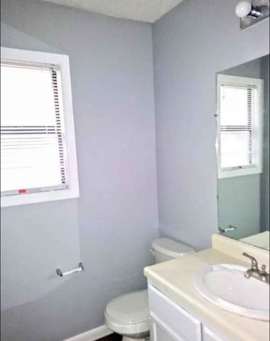 566 SANDRIDGE ST, Memphis, TN 38122