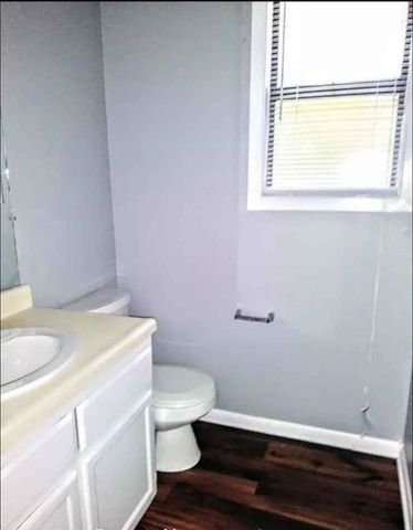 566 SANDRIDGE ST, Memphis, TN 38122