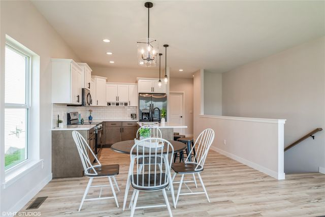 2334 Bluegrass Street, Marion, IA 52302