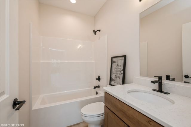 2334 Bluegrass Street, Marion, IA 52302