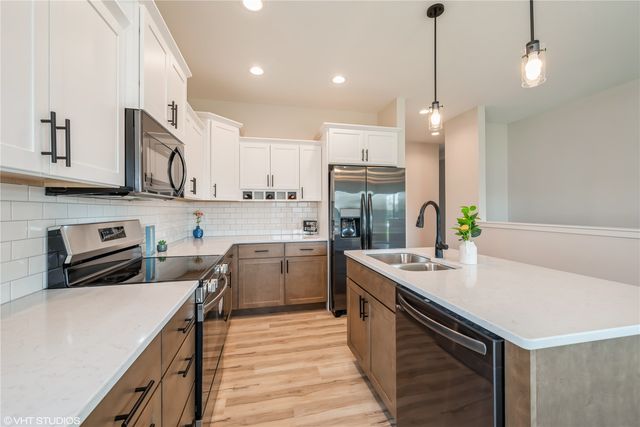 2334 Bluegrass Street, Marion, IA 52302