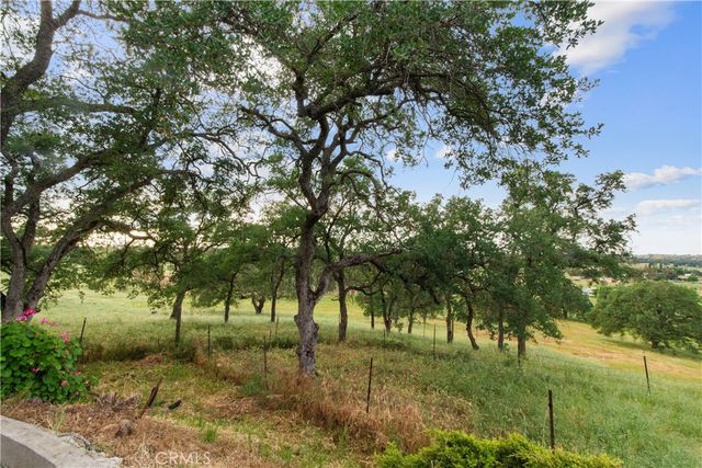 10580 Thompson, Valley Springs, CA 95252