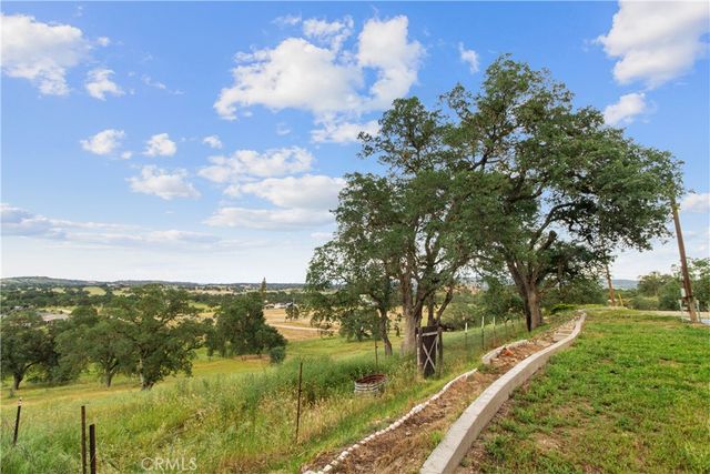 10580 Thompson, Valley Springs, CA 95252