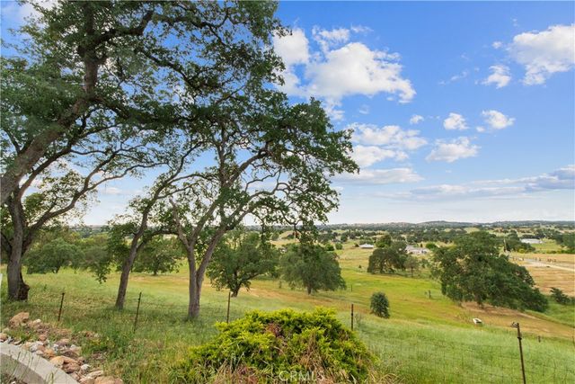10580 Thompson, Valley Springs, CA 95252