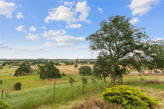10580 Thompson, Valley Springs, CA 95252