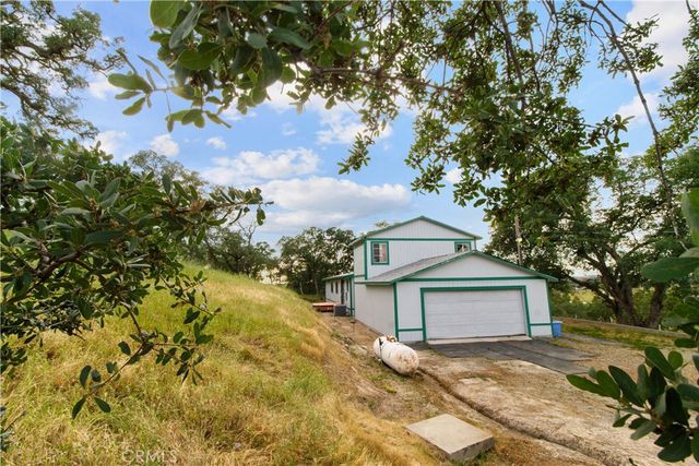 10580 Thompson, Valley Springs, CA 95252