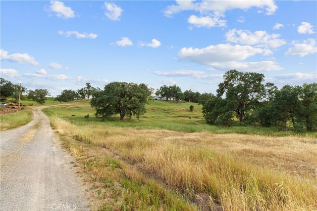 10580 Thompson, Valley Springs, CA 95252