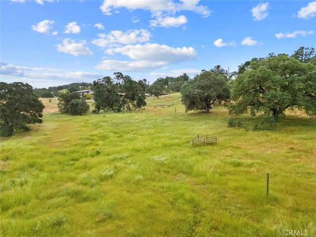 10580 Thompson, Valley Springs, CA 95252