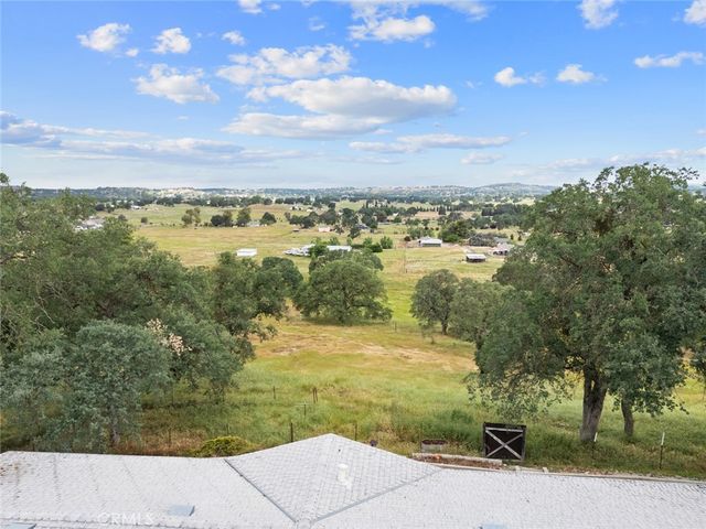 10580 Thompson, Valley Springs, CA 95252
