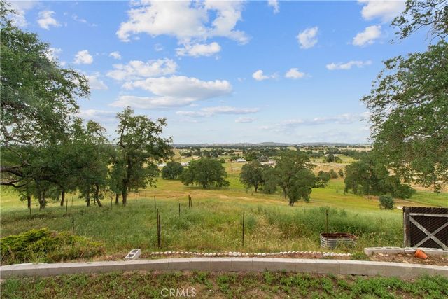 10580 Thompson, Valley Springs, CA 95252