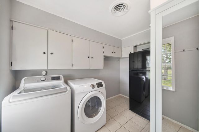 2303 Perryman Avenue, Palacios, TX 77465