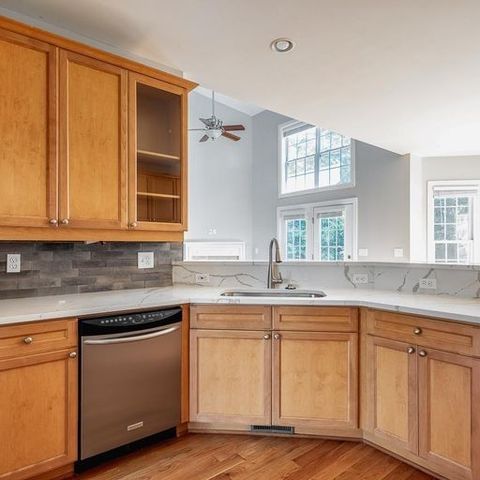 2006 Lincoln Rd, Spring Hill, TN 37174