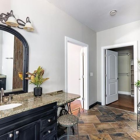 2006 Lincoln Rd, Spring Hill, TN 37174
