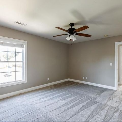 2006 Lincoln Rd, Spring Hill, TN 37174