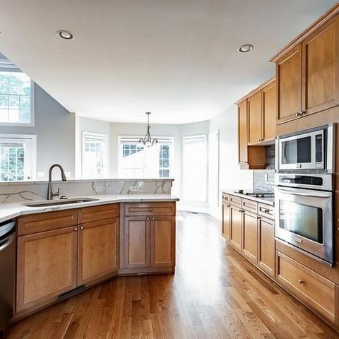 2006 Lincoln Rd, Spring Hill, TN 37174