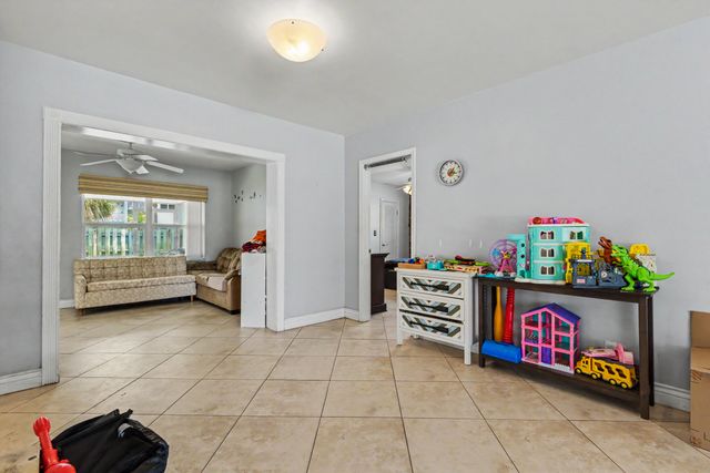 3201 Liberty Street, Hollywood, FL 33021