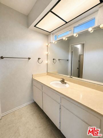 3668 Hughes Avenue 1, Los Angeles, CA 90034