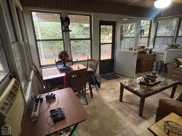 109 N Lakeside Lane, Newport, AR 72112