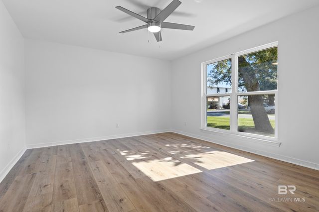 5443 Bay la Launch Avenue, Orange Beach, AL 36561