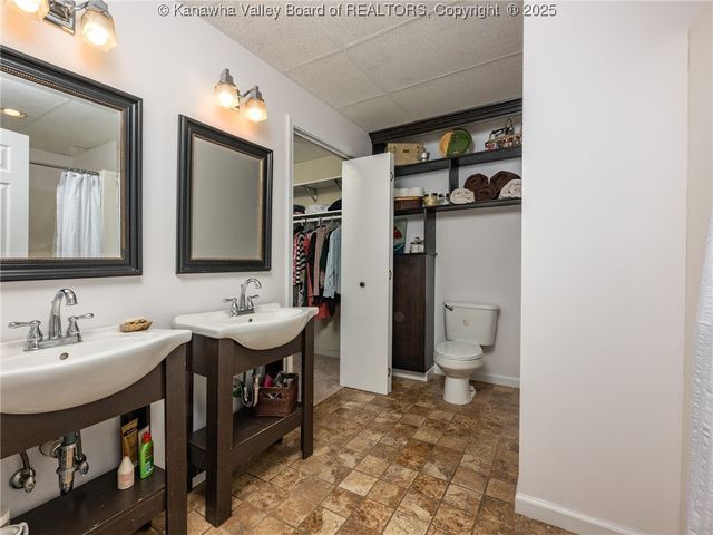 118 Deer Valley Drive, Hurricane, WV 25526