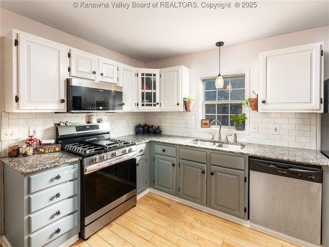 118 Deer Valley Drive, Hurricane, WV 25526