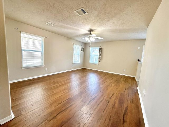 2042 Nichole Woods Drive, Houston, TX 77047