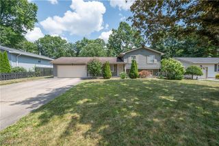 2211 Penny Lane, Austintown, OH 44515