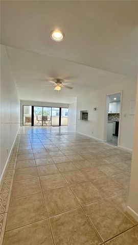 330 SE 20th Ave 303, Deerfield Beach, FL 33441